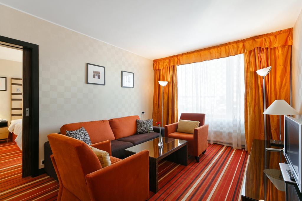 Azimut Hotel Olympic Москва Екстериор снимка